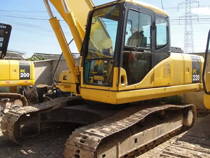 Hot sell Komatsu PC220 Buy Komatsu PC220 Kamatsu Excavator PC220 Price New Komatsu PC220 pc200 pc240 Excavator - Excavator: picture 4 Hot sell Komatsu PC220 Buy Komatsu PC220 Kamatsu Excavator PC220 Price New Komatsu PC220 pc200 pc240 Excavator - Excavator: picture 4