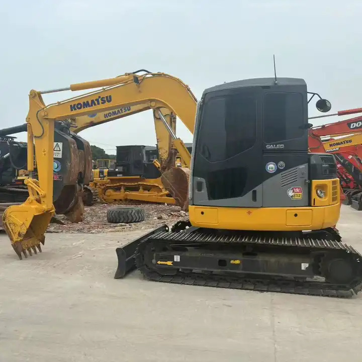 Japan Surplus Backhoe Excavator Komatsu Pc78us Pc60 Tracked Excavator With Blade Dozer For The Philippines In Shanghai - Crawler excavator: picture 2 Japan Surplus Backhoe Excavator Komatsu Pc78us Pc60 Tracked Excavator With Blade Dozer For The Philippines In Shanghai - Crawler excavator: picture 2
