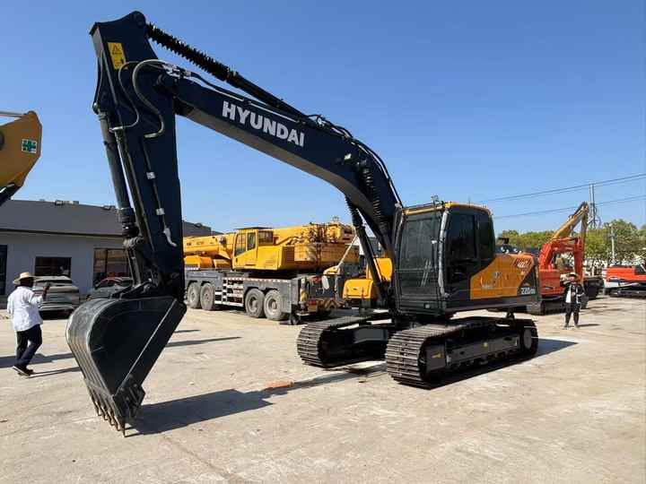 Korea Original Used Hyundai 220LC-9S Excavator Used Robex Hyundai 220 Excavator 220LC-9S Used Excavators for Sale - Excavator: picture 5 Korea Original Used Hyundai 220LC-9S Excavator Used Robex Hyundai 220 Excavator 220LC-9S Used Excavators for Sale - Excavator: picture 5