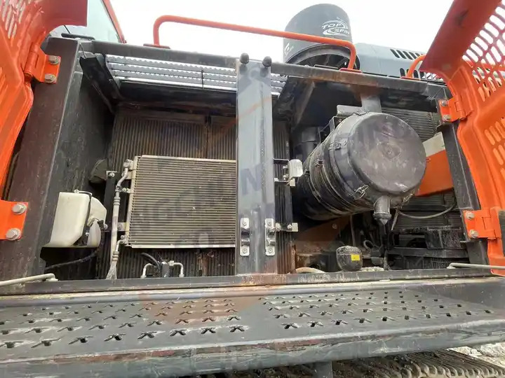 Large equipment earthmoving machinery 52 tons of imported second-hand Doosan 520 excavator sold cheap - Excavator: picture 2 Large equipment earthmoving machinery 52 tons of imported second-hand Doosan 520 excavator sold cheap - Excavator: picture 2