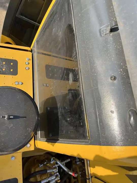 Original Design Pc200-8 Komatsu Used Excavator For Sale In Good Condition Original Paint 20 Ton Low Working Hours Factory Price - Excavator: picture 4 Original Design Pc200-8 Komatsu Used Excavator For Sale In Good Condition Original Paint 20 Ton Low Working Hours Factory Price - Excavator: picture 4