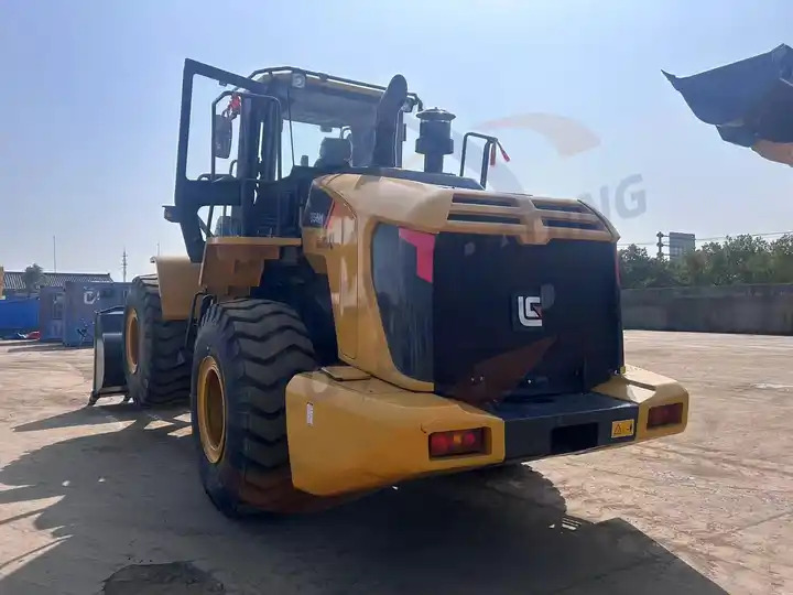 Original LiuGong Wheel Loader high quality 856H in Good Condition with Low running hours - Wheel loader: picture 5 Original LiuGong Wheel Loader high quality 856H in Good Condition with Low running hours - Wheel loader: picture 5