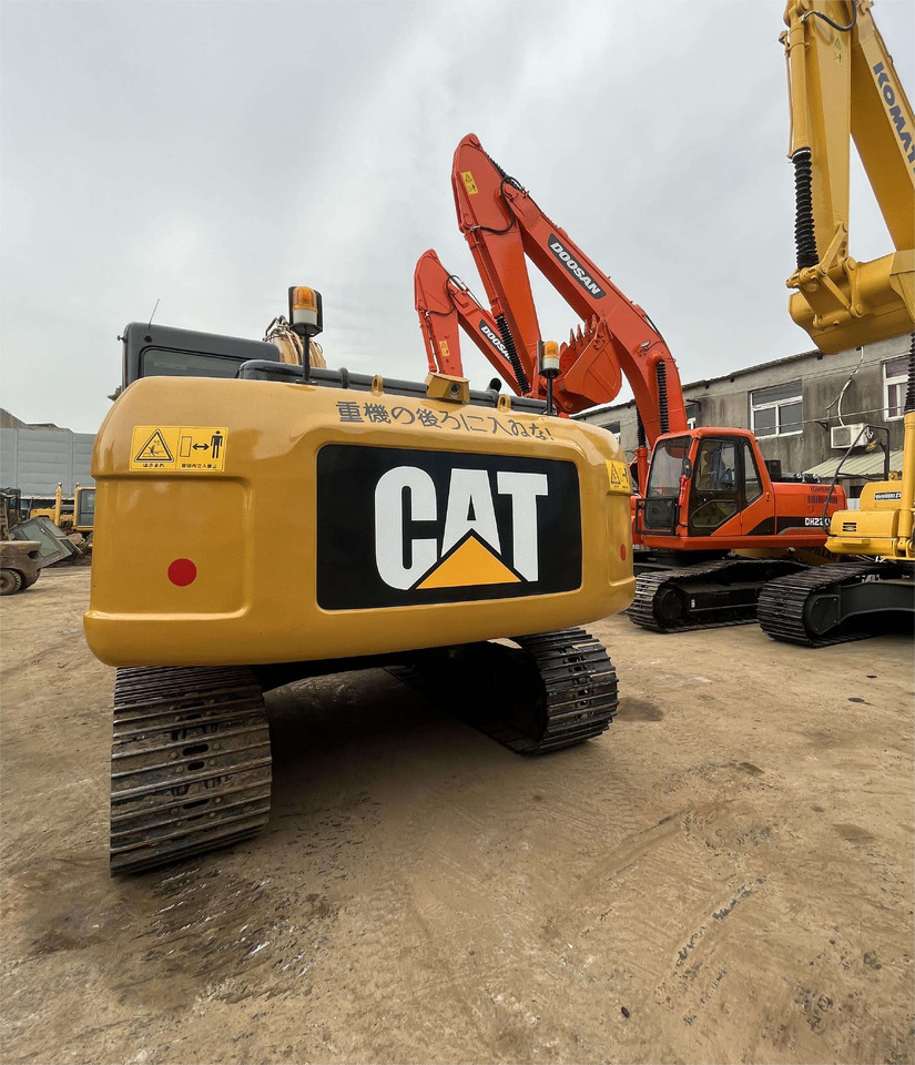 Second Hand Cat Excavator CAT 320D High Quality Japan Used Construction Machine 20ton Excavator - Excavator: picture 2 Second Hand Cat Excavator CAT 320D High Quality Japan Used Construction Machine 20ton Excavator - Excavator: picture 2