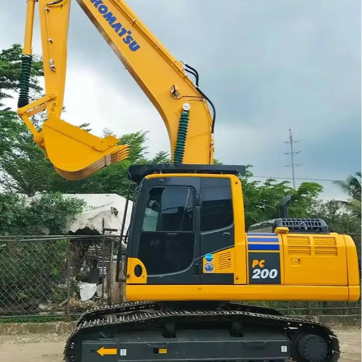 Second-Hand Komatsu PC110 Digger for Sale Used Komatsu PC78 PC200 PC210 PC240 PC160 PC - Excavator: picture 1 Second-Hand Komatsu PC110 Digger for Sale Used Komatsu PC78 PC200 PC210 PC240 PC160 PC - Excavator: picture 1