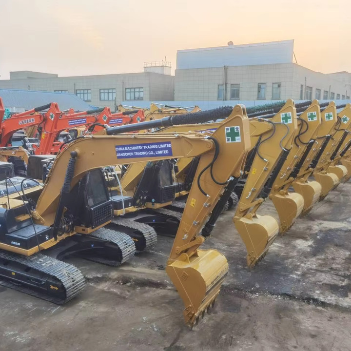 Second Hand Large Excavator CAT 320D 320d2 Caterpillar 20 Ton Used Crawler Excavator Caterpillar 320 Excavators - Excavator: picture 1 Second Hand Large Excavator CAT 320D 320d2 Caterpillar 20 Ton Used Crawler Excavator Caterpillar 320 Excavators - Excavator: picture 1