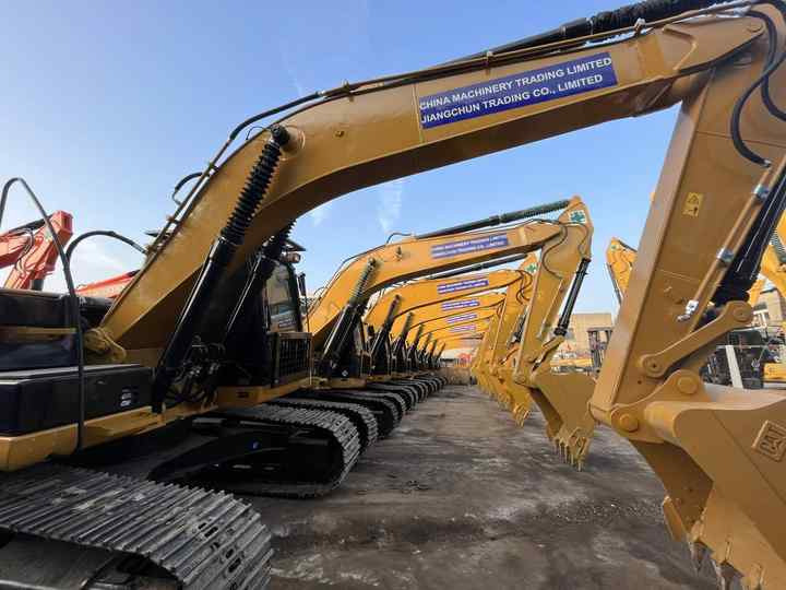 Second Hand Large Excavator CAT 320D 320d2 Caterpillar 20 Ton Used Crawler Excavator Caterpillar 320 Excavators - Excavator: picture 3 Second Hand Large Excavator CAT 320D 320d2 Caterpillar 20 Ton Used Crawler Excavator Caterpillar 320 Excavators - Excavator: picture 3