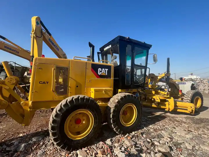Second hand Caterpillar motor Grader CAT 140K for sale, used CAT 140G 140H 140K in good condition - Grader: picture 2 Second hand Caterpillar motor Grader CAT 140K for sale, used CAT 140G 140H 140K in good condition - Grader: picture 2