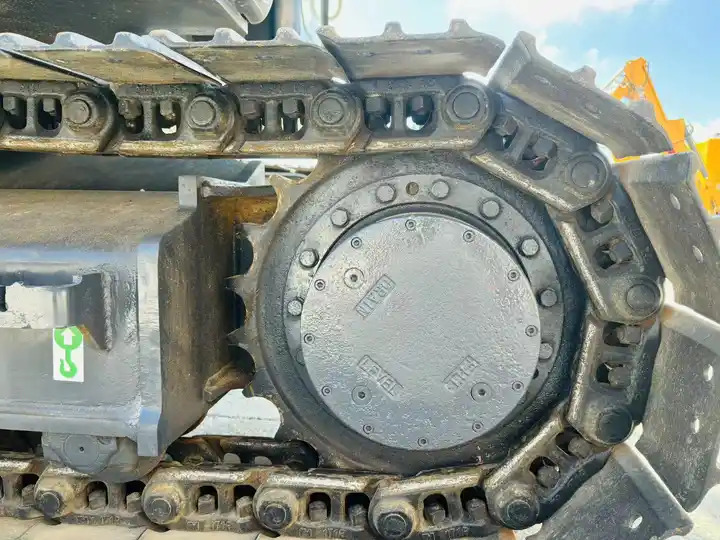 Shorter-tail Hydraulic Excavator Kobelco Sk135sr Sk115sr Japan Surplus Backhoe Excavator Machine In Shanghai - Crawler excavator: picture 4 Shorter-tail Hydraulic Excavator Kobelco Sk135sr Sk115sr Japan Surplus Backhoe Excavator Machine In Shanghai - Crawler excavator: picture 4