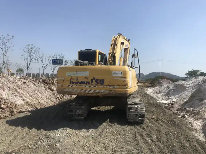 Site Work High Efficiency Second-hand Komatsu Pc200-8 Medium Hydraulic Crawler Backhoe Digger 20ton Used Excavator - Excavator: picture 4 Site Work High Efficiency Second-hand Komatsu Pc200-8 Medium Hydraulic Crawler Backhoe Digger 20ton Used Excavator - Excavator: picture 4