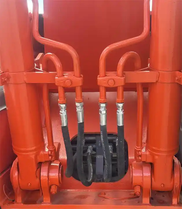 Slightly Used Japan Origin Hitachi Zx120 12t Used Excavator With A/c In Shanghai - Crawler excavator: picture 5 Slightly Used Japan Origin Hitachi Zx120 12t Used Excavator With A/c In Shanghai - Crawler excavator: picture 5