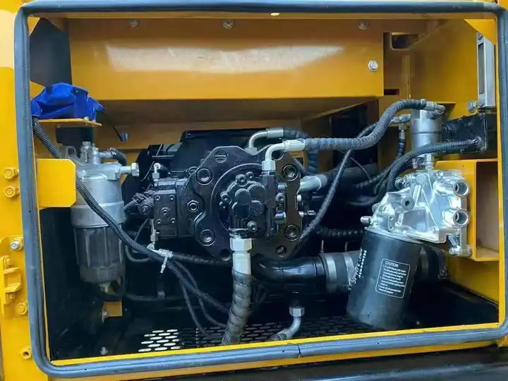 Used Crawler Excavator Sany 215c Sy135c 20 21 22 Ton Excavator Construction Machinery Equipment Excavators - Excavator: picture 4 Used Crawler Excavator Sany 215c Sy135c 20 21 22 Ton Excavator Construction Machinery Equipment Excavators - Excavator: picture 4