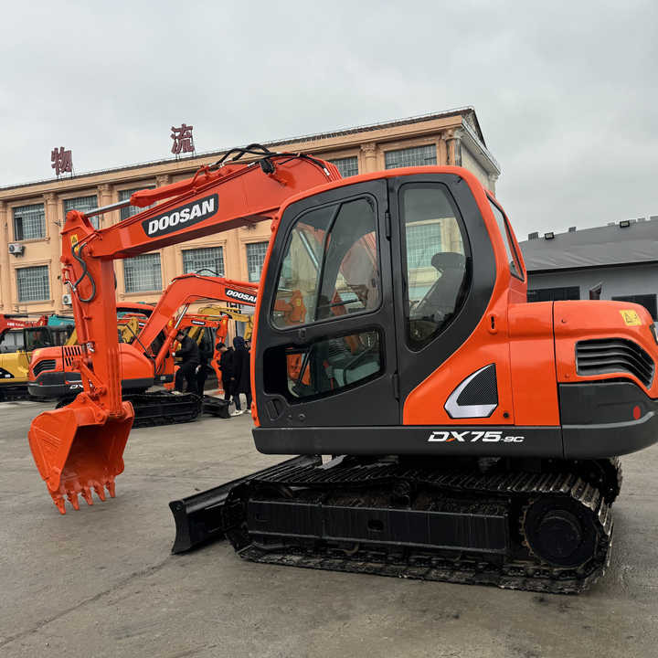 Used Excavator Doosan DX75-9C Second-hand Excavator Digger DX75-9C Compact Shovel Crawler Doosan 75 Excavator Doosan Dx75-9C - Crawler excavator: picture 1 Used Excavator Doosan DX75-9C Second-hand Excavator Digger DX75-9C Compact Shovel Crawler Doosan 75 Excavator Doosan Dx75-9C - Crawler excavator: picture 1