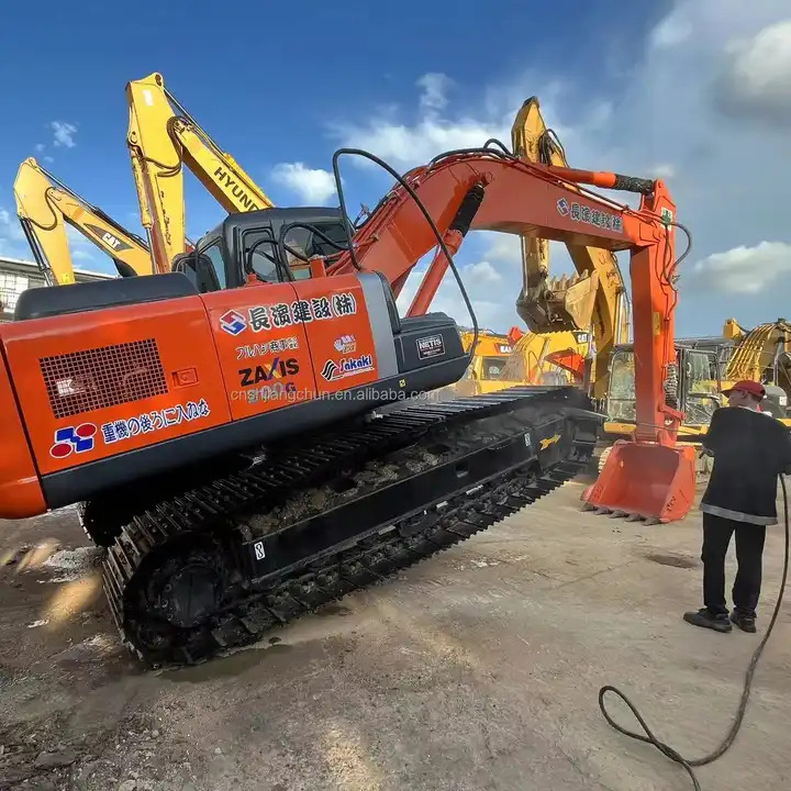 Used Japan Original Hitachi Excavator ZX200 ZX200-3G/ Second Hand 20 ton Excavator in stock for sale - Crawler excavator: picture 2 Used Japan Original Hitachi Excavator ZX200 ZX200-3G/ Second Hand 20 ton Excavator in stock for sale - Crawler excavator: picture 2