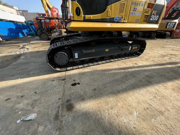 Used Komatsu Pc200-8 Excavator,20 Ton Komatsu Pc200-8n1 Pc220-8mo Hydraulic Crawler Backhoe Medium Excavator Rega In Stock - Crawler excavator: picture 4 Used Komatsu Pc200-8 Excavator,20 Ton Komatsu Pc200-8n1 Pc220-8mo Hydraulic Crawler Backhoe Medium Excavator Rega In Stock - Crawler excavator: picture 4