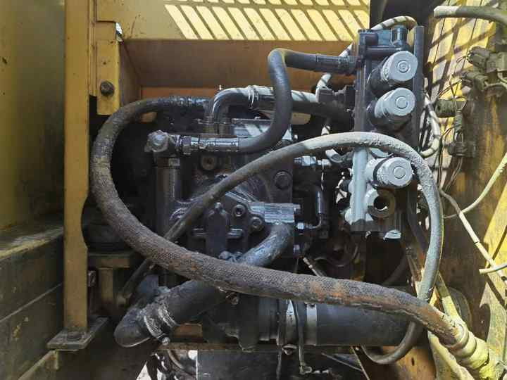 Nice porfmance Japanese Hot Selling Good Condition Used Excavator Komatsu PC120 Cheap Price PC210 PC220-8 pc120 pc130 - Crawler excavator: picture 2 Nice porfmance Japanese Hot Selling Good Condition Used Excavator Komatsu PC120 Cheap Price PC210 PC220-8 pc120 pc130 - Crawler excavator: picture 2