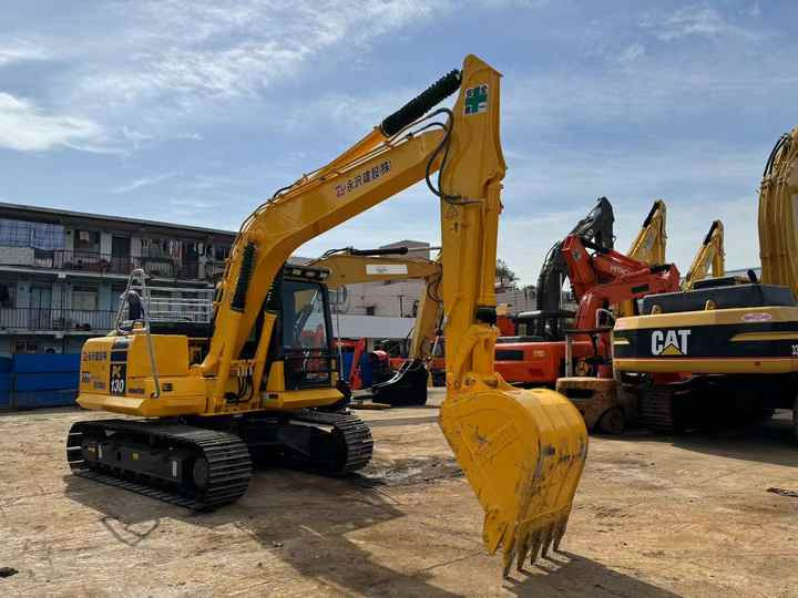 Nice porfmance Japanese Hot Selling Good Condition Used Excavator Komatsu PC130 Cheap Price PC210 PC220-8 pc120 pc130 - Crawler excavator: picture 3 Nice porfmance Japanese Hot Selling Good Condition Used Excavator Komatsu PC130 Cheap Price PC210 PC220-8 pc120 pc130 - Crawler excavator: picture 3