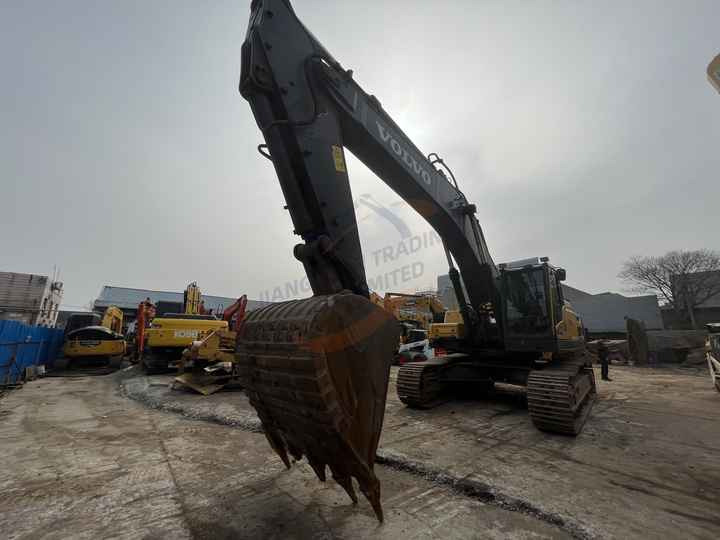 Used Volvo excavator EC 480DL in good condition for sale - Crawler excavator: picture 3 Used Volvo excavator EC 480DL in good condition for sale - Crawler excavator: picture 3