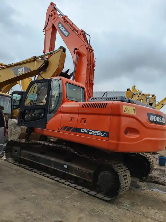 Crawler excavator used excavators in stock for sale second hand excavator used machinery equipment Doosan dx225: picture 6