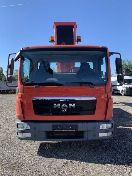 MAN TGL 7.150 Ruthmann T330 - 33m - 320 kg  - Truck mounted aerial platform: picture 3 MAN TGL 7.150 Ruthmann T330 - 33m - 320 kg  - Truck mounted aerial platform: picture 3