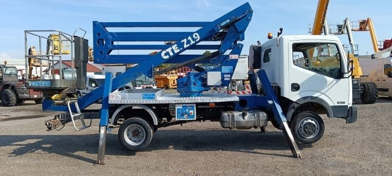 Nissan Cabstar CTE Z19 - 19 m, 230 kg - Truck mounted aerial platform: picture 4 Nissan Cabstar CTE Z19 - 19 m, 230 kg - Truck mounted aerial platform: picture 4