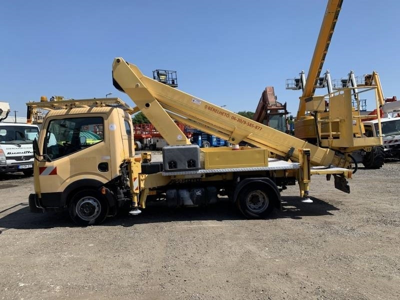 Nissan Cabstar Ruthmann-Steiger TB220 - 22,1m - 200 kg - Truck mounted aerial platform: picture 5 Nissan Cabstar Ruthmann-Steiger TB220 - 22,1m - 200 kg - Truck mounted aerial platform: picture 5