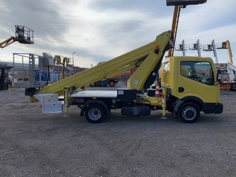 Nissan Cabstar Ruthmann-Steiger TB270 - 27m - 230 kg - Truck mounted aerial platform: picture 3 Nissan Cabstar Ruthmann-Steiger TB270 - 27m - 230 kg - Truck mounted aerial platform: picture 3
