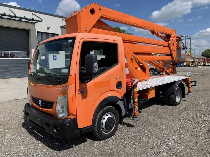 Renault Maxity CMC TB260 - 26 m - 200 kg - Truck mounted aerial platform: picture 2 Renault Maxity CMC TB260 - 26 m - 200 kg - Truck mounted aerial platform: picture 2