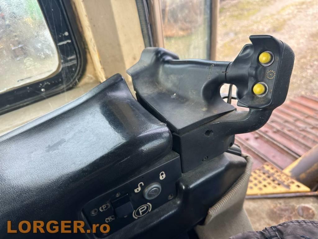 Bulldozer CAT D 6 M LGP: picture 14 Bulldozer CAT D 6 M LGP: picture 14