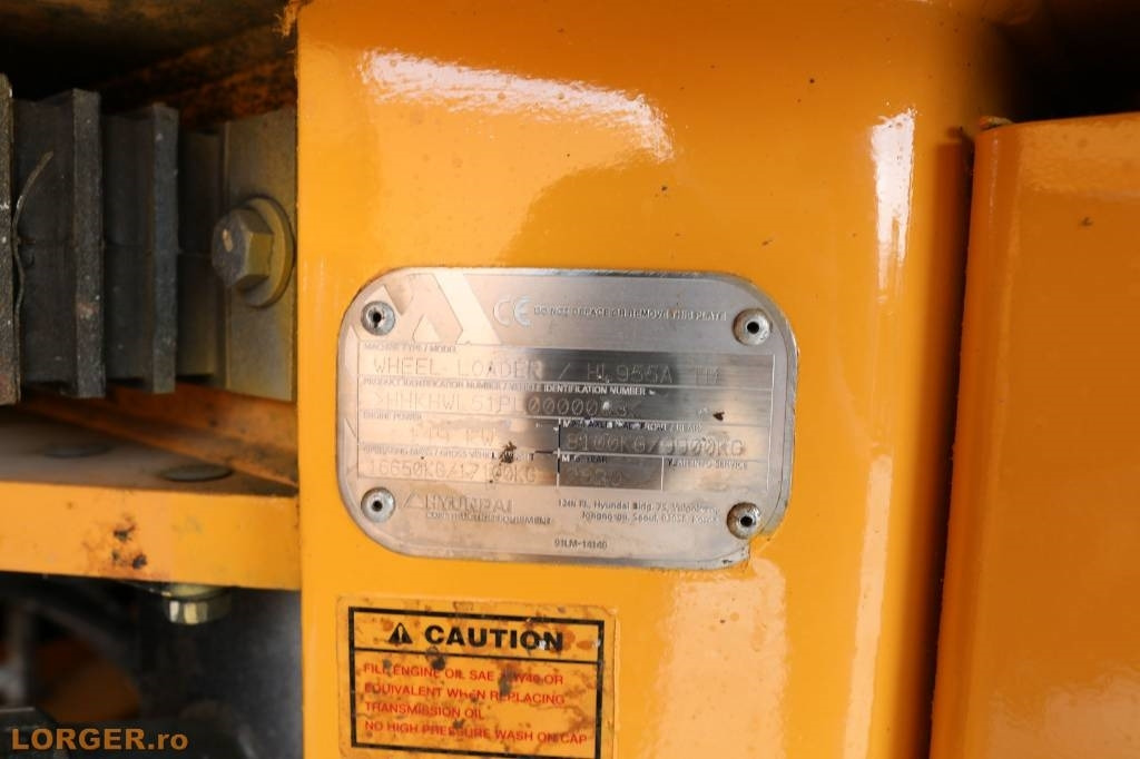 Wheel loader Hyundai HL 955 A: picture 16