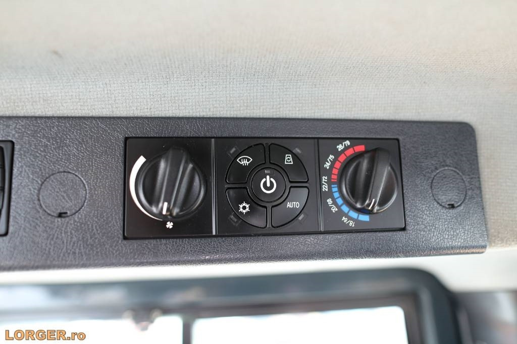 Wheel loader Hyundai HL 955 A: picture 14