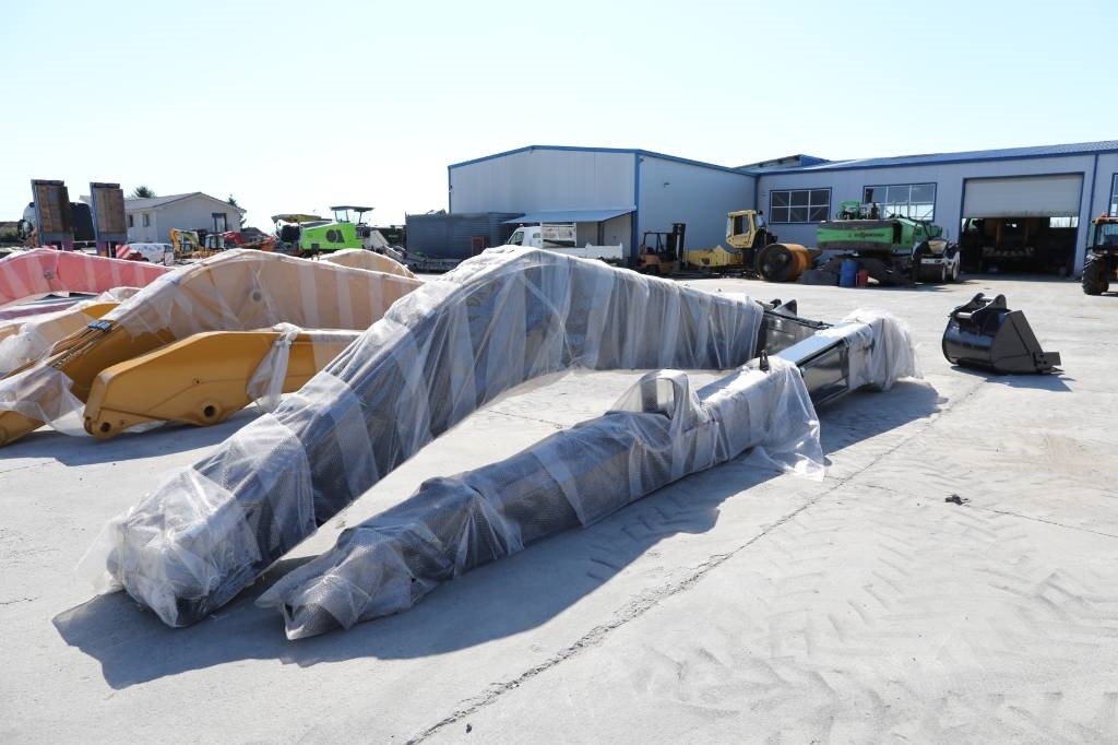 LIEBHERR, CAT, VOLVO, HITACHI - Boom for Construction machinery: picture 2 LIEBHERR, CAT, VOLVO, HITACHI - Boom for Construction machinery: picture 2
