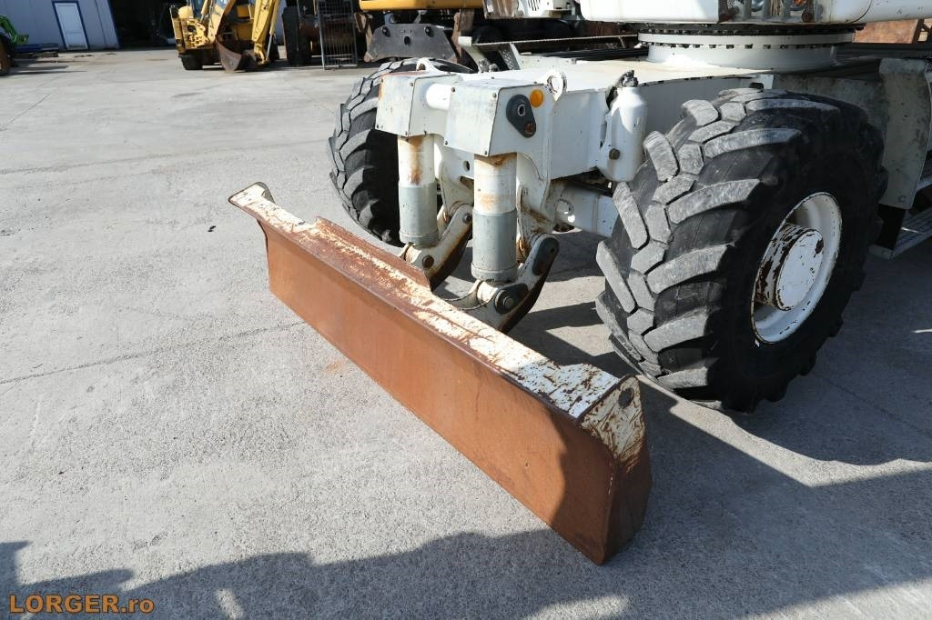 Leasing of Liebherr A 914  Liebherr A 914: picture 16