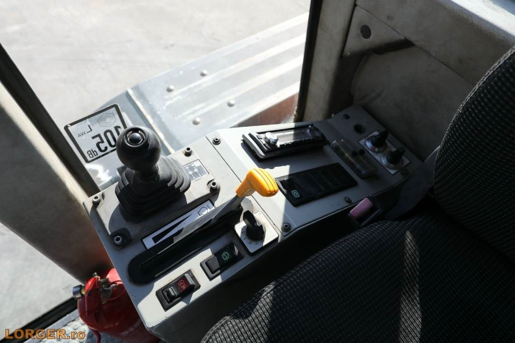 Leasing of New Holland F 156.6 A with 3D GPS System  New Holland F 156.6 A with 3D GPS System: picture 29