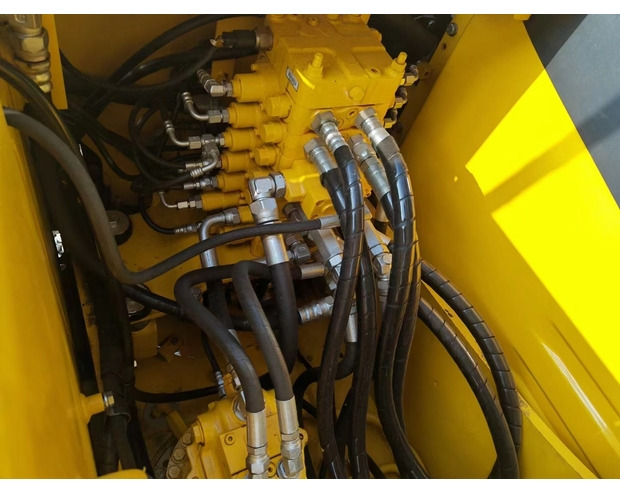 2020 Komatsu 110-8 - Forklift: picture 4 2020 Komatsu 110-8 - Forklift: picture 4