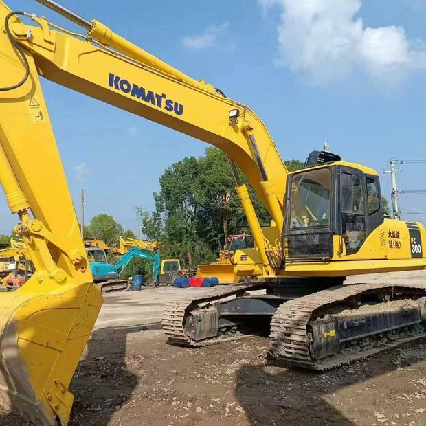 2021 Komatsu PC300-8 - Crawler excavator: picture 2 2021 Komatsu PC300-8 - Crawler excavator: picture 2