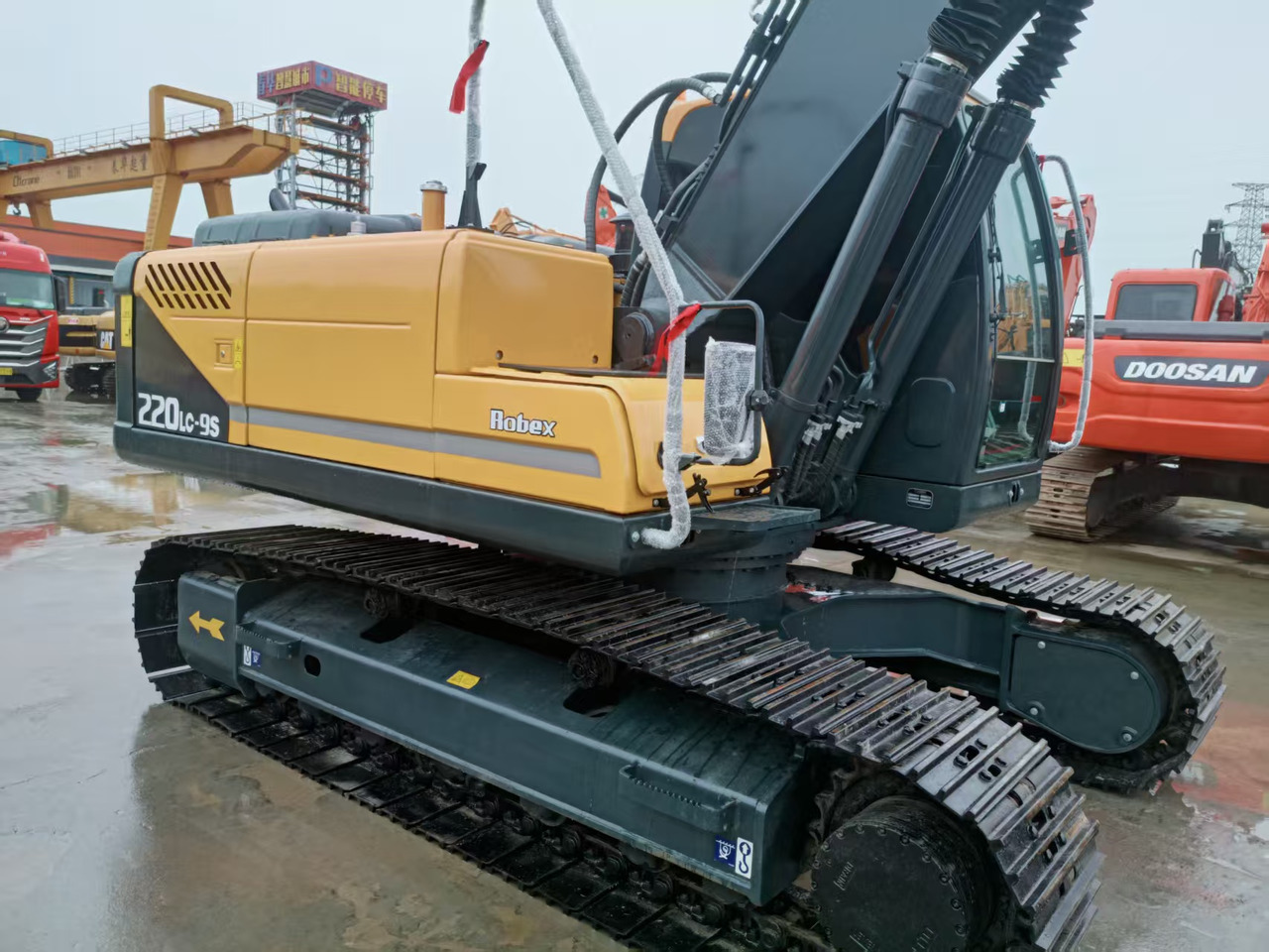 Hyundai 220-9 - Excavator: picture 5 Hyundai 220-9 - Excavator: picture 5