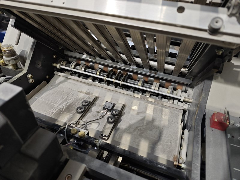Horizon AFC-504 AKT | 2000 - Folding machine: picture 1 Horizon AFC-504 AKT | 2000 - Folding machine: picture 1