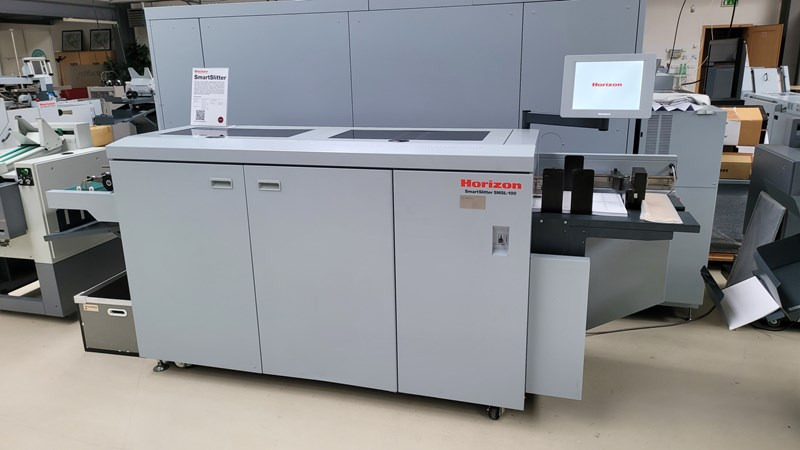 Horizon SMARTSLITTER | 320.000 | 2016 - Printing machinery: picture 1 Horizon SMARTSLITTER | 320.000 | 2016 - Printing machinery: picture 1