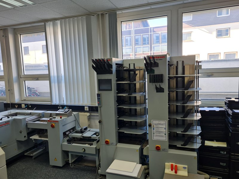 Horizon Stitchliner 5500 | 2011 | 2.31 Mio - Printing machinery: picture 4 Horizon Stitchliner 5500 | 2011 | 2.31 Mio - Printing machinery: picture 4