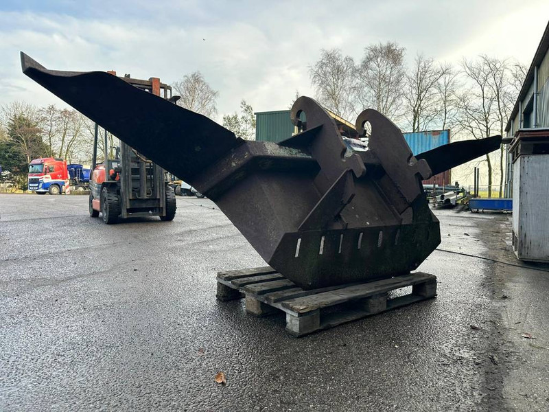 CW30 taludbak / V bucket / vleugelbak / slope buck - Bucket for Construction machinery: picture 4 CW30 taludbak / V bucket / vleugelbak / slope buck - Bucket for Construction machinery: picture 4