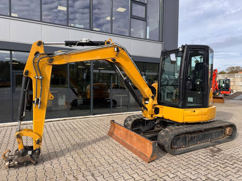 Cat 305 E2 CR - only 905 hours! - Mini excavator: picture 1 Cat 305 E2 CR - only 905 hours! - Mini excavator: picture 1