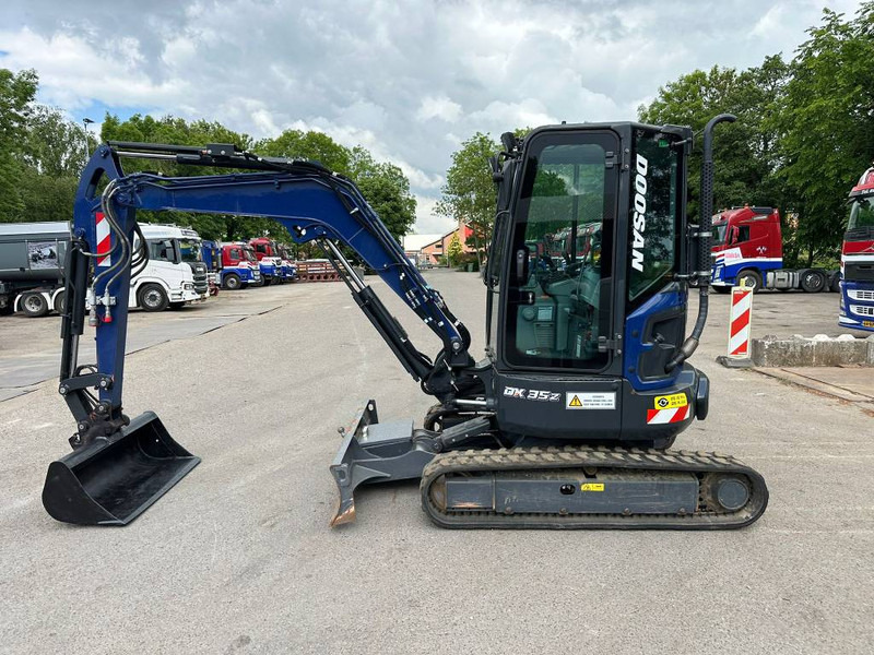Doosan DX 35 Z - Like new! - Mini excavator: picture 1 Doosan DX 35 Z - Like new! - Mini excavator: picture 1