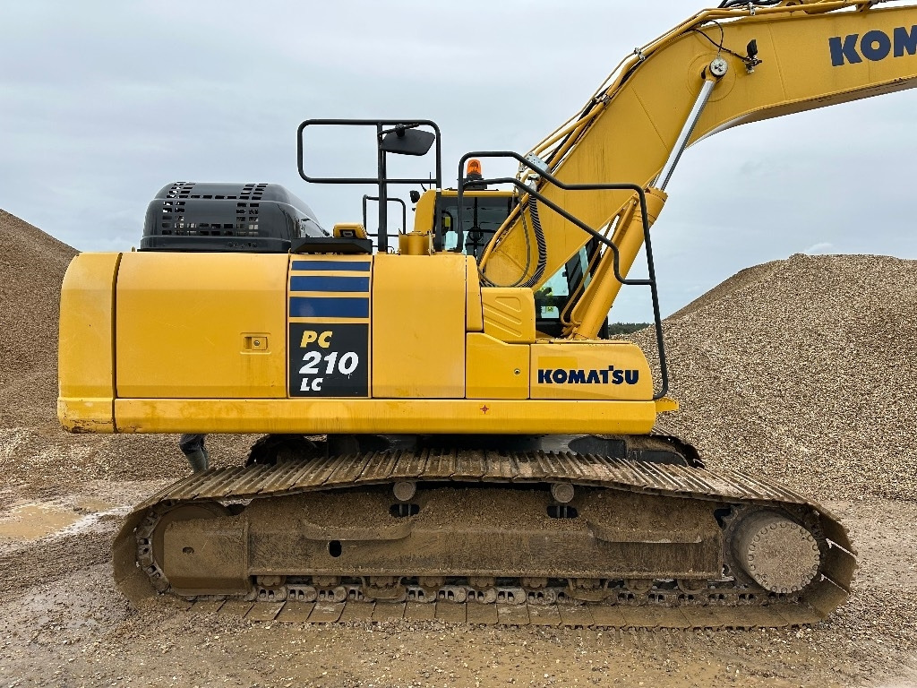 Komatsu PC 210 LC-11 - Crawler excavator: picture 3 Komatsu PC 210 LC-11 - Crawler excavator: picture 3