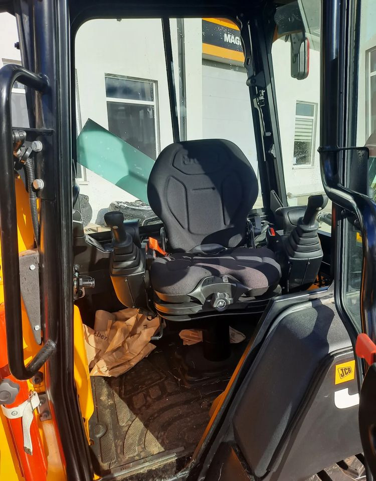 JCB 1CX - Backhoe loader: picture 4 JCB 1CX - Backhoe loader: picture 4