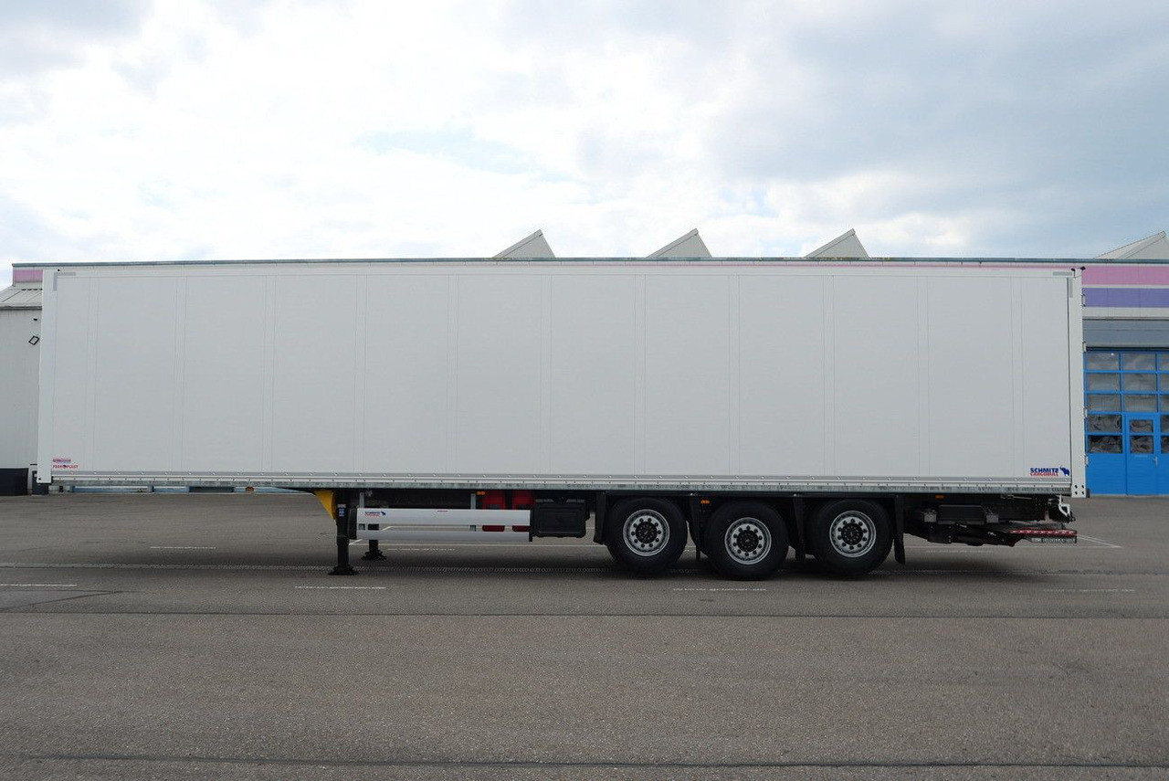 Schmitz Cargobull SKO 24/3 x ZURR/2 x LIFT /LBW 2000 kg / 2,70 - Closed box semi-trailer: picture 5 Schmitz Cargobull SKO 24/3 x ZURR/2 x LIFT /LBW 2000 kg / 2,70 - Closed box semi-trailer: picture 5