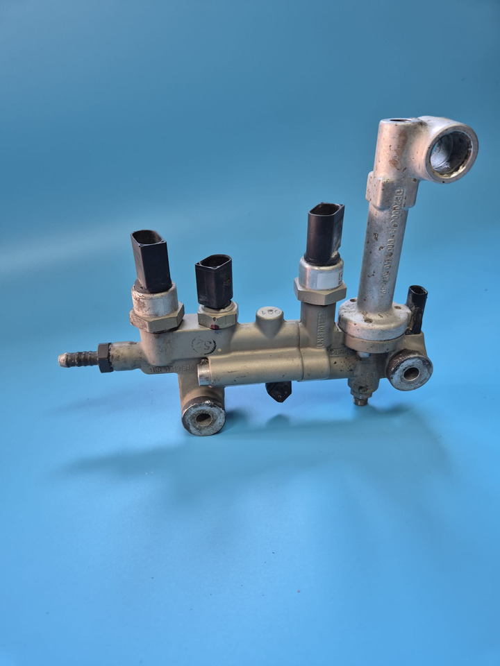 DYFUZOR DOZOWNIK ADBLUE MERCEDES MP3 Axor Actros Atego Axor Actros Atego Atego - Spare parts: picture 3 DYFUZOR DOZOWNIK ADBLUE MERCEDES MP3 Axor Actros Atego Axor Actros Atego Atego - Spare parts: picture 3