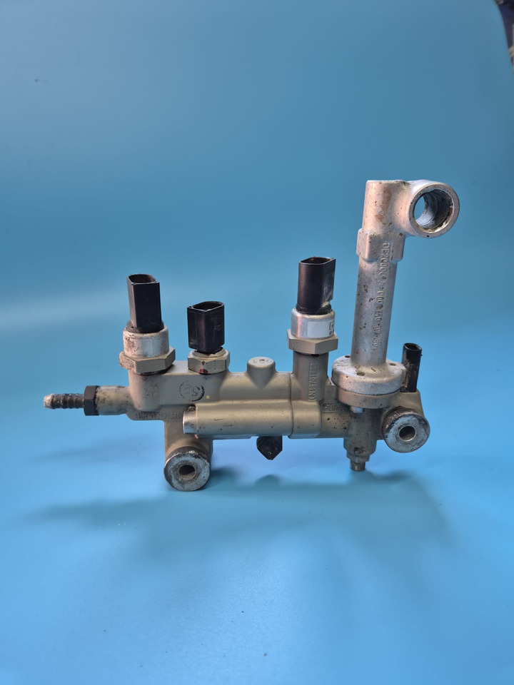 DYFUZOR DOZOWNIK ADBLUE MERCEDES MP3 Axor Actros Atego Axor Actros Atego Atego - Spare parts: picture 4 DYFUZOR DOZOWNIK ADBLUE MERCEDES MP3 Axor Actros Atego Axor Actros Atego Atego - Spare parts: picture 4