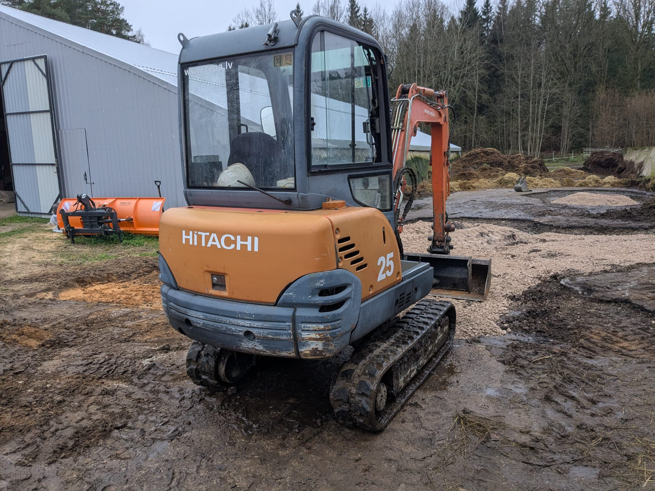 HITACHI ZX25 CLR - Mini excavator: picture 3 HITACHI ZX25 CLR - Mini excavator: picture 3
