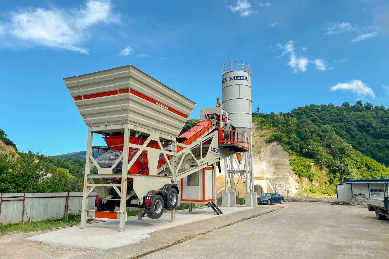 CONCRETE BATCHING PLANT MOBILE - Concrete plant: picture 3 CONCRETE BATCHING PLANT MOBILE - Concrete plant: picture 3