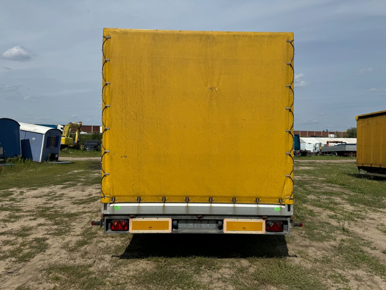Humbaur Plane und Spriegel - Curtainsider trailer: picture 4 Humbaur Plane und Spriegel - Curtainsider trailer: picture 4